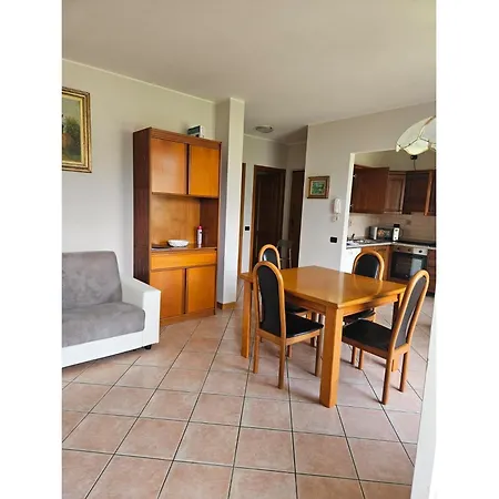 With Garden And Garage - Larihome A28 * Dongo