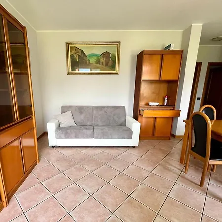 With Garden And Garage - Larihome A28 *